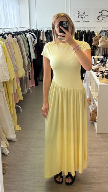 Robe asymétrique