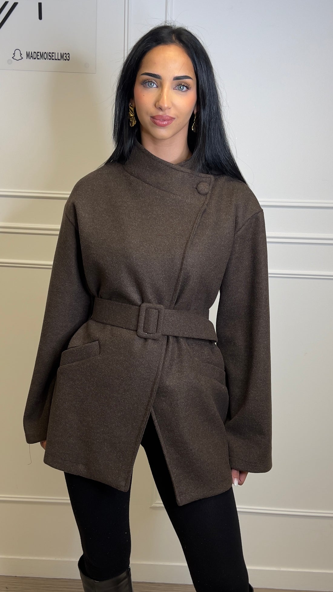 Veste Marron Col Montant avec Ceinture à la Taille