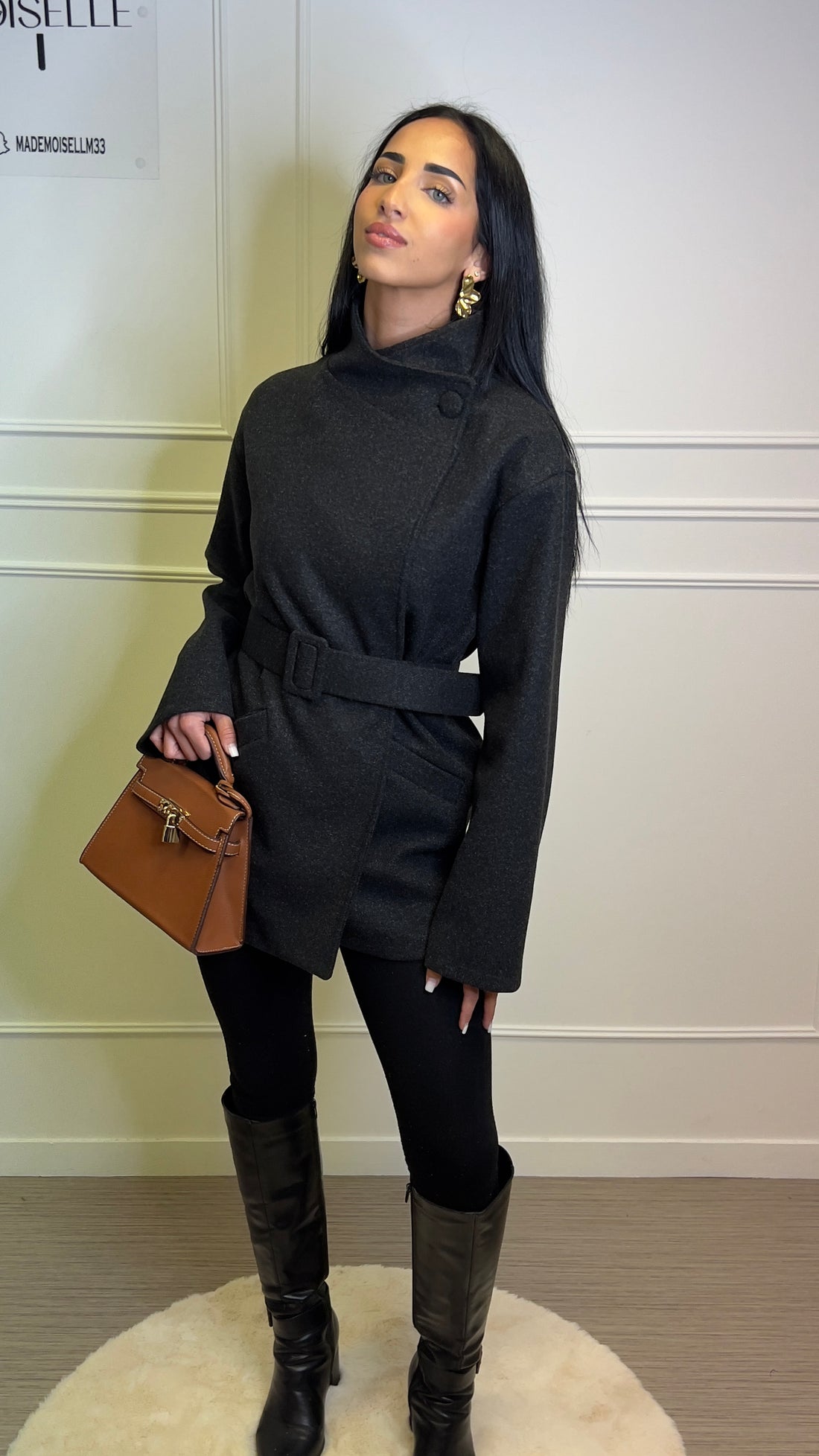 Veste Noir Col Montant avec Ceinture Tailleur - Élégance Femme